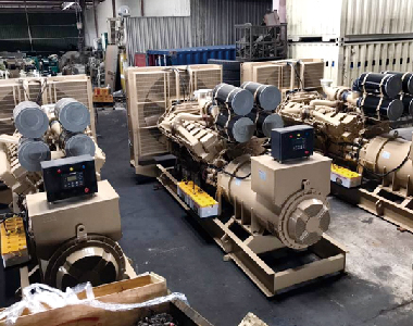 Генераторы переменного тока мощностью 1000 кВт мощностью 1000 кВт в паре с двигателями Cummins - Проект золотого рудника в Юго-Восточной Азии